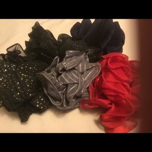 Lot of hard to find hair bows